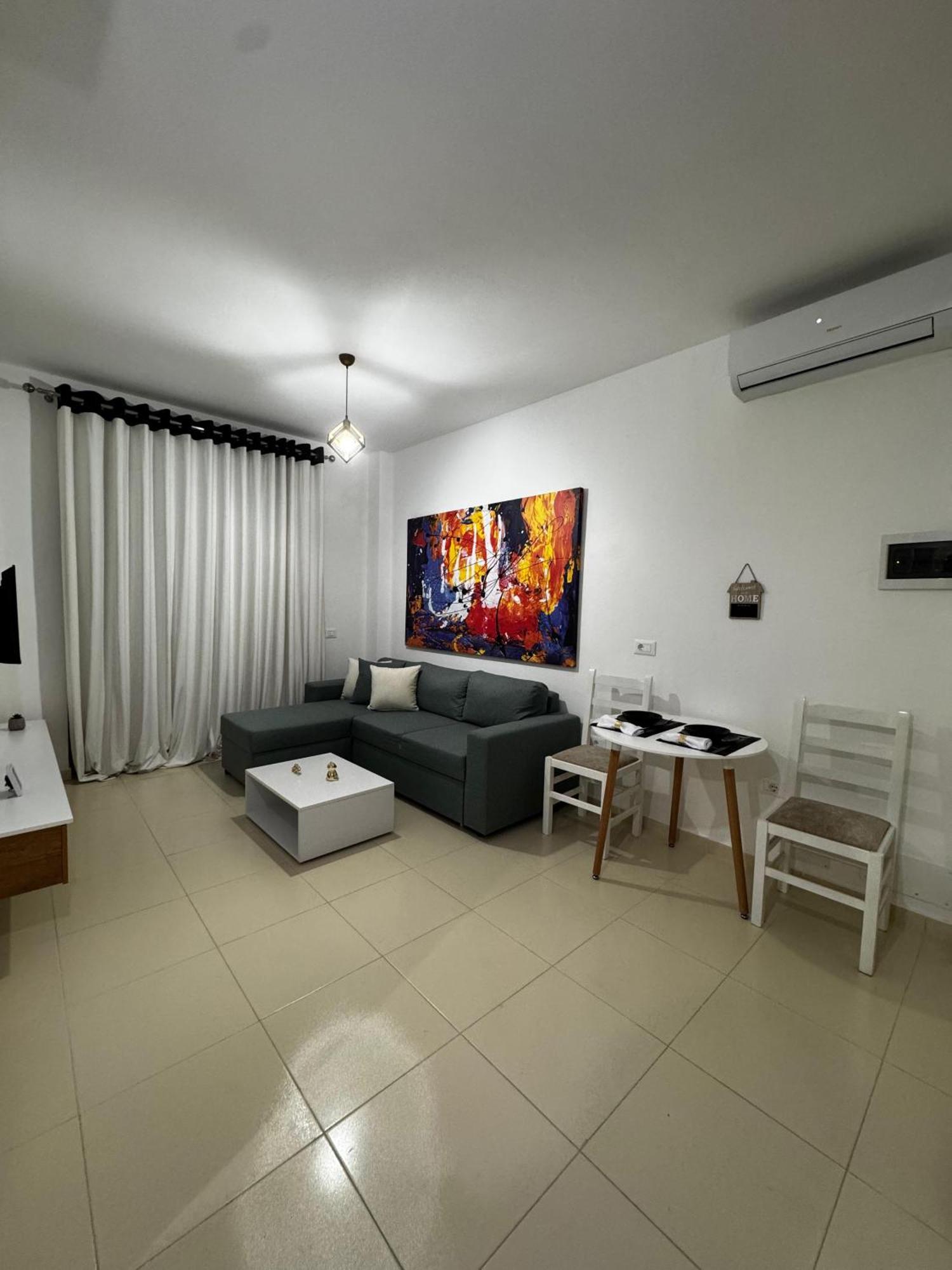 Apartment Aaron's Tirana